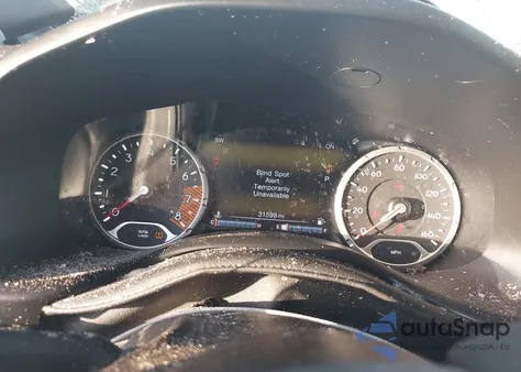 2022 Jeep Renegade Latitude 4X4 z USA, uszkodzony, nr VIN ZACNJDB13NPN48136